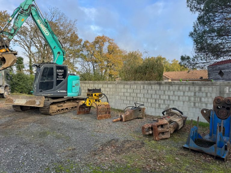 Pelle-17t-equiper-brh-croque-beton-cisaille-pince-de-trie-tilt-rotator