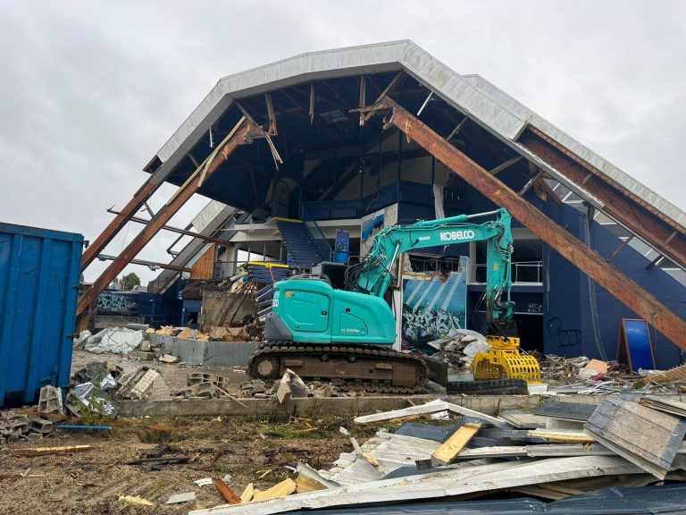 demolition-aquarium-vannes-13