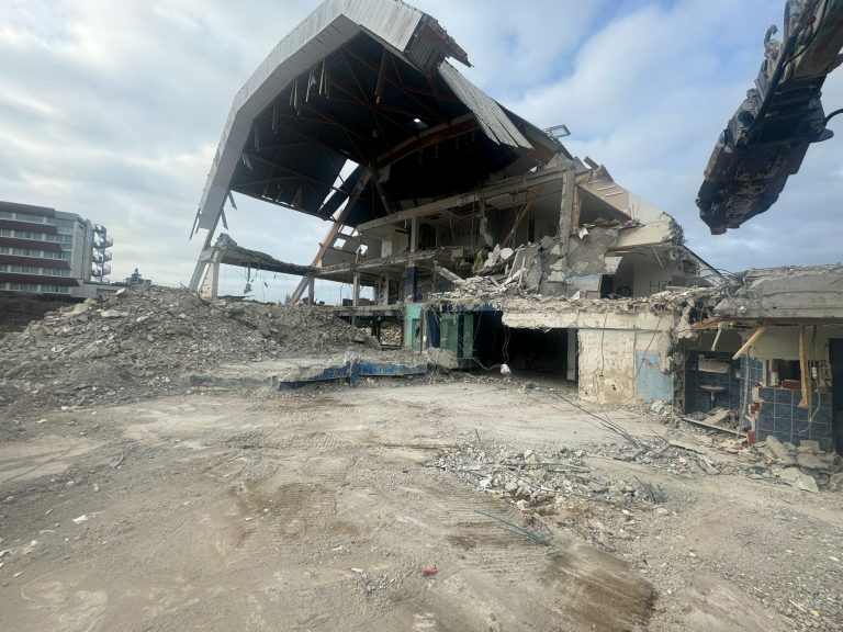 demolition-aquarium-vannes-9