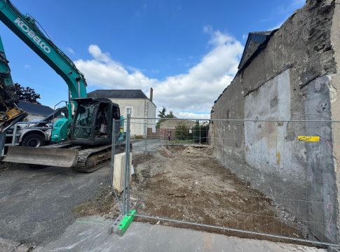 Démolition d’un garage à Angers par ALZON TP